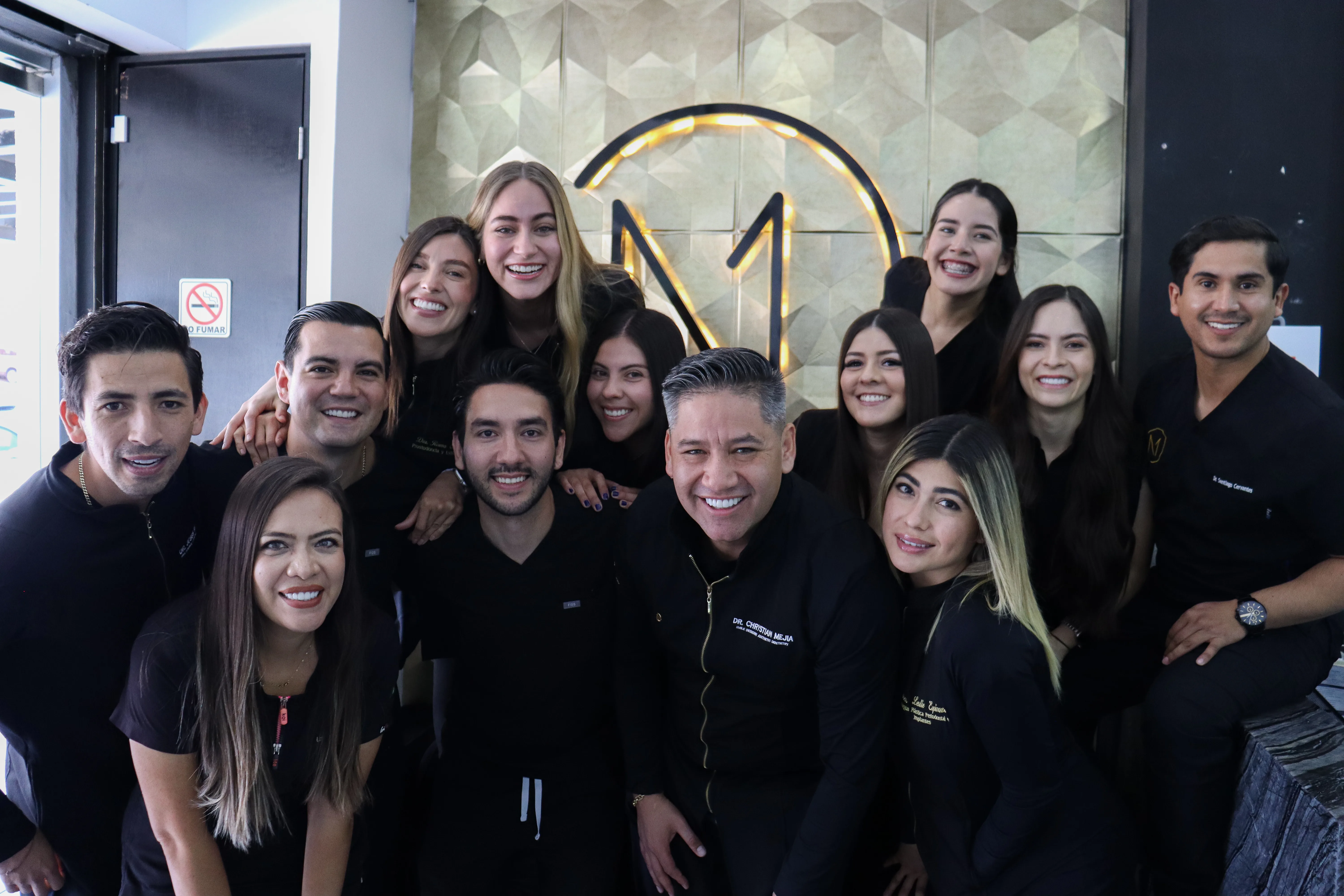 Equipo interdisciplinario de odontología estética de Smile Design Clinic